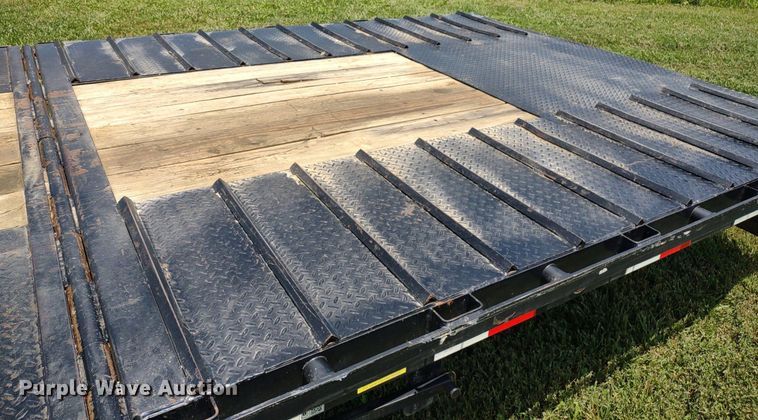 image for item DQ1755 2017 Load Trail  equipment trailer