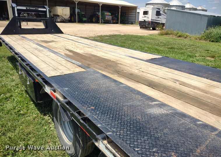 image for item DQ1755 2017 Load Trail  equipment trailer