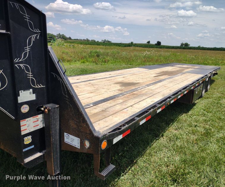 image for item DQ1755 2017 Load Trail  equipment trailer