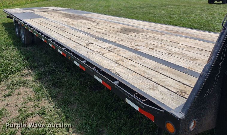image for item DQ1755 2017 Load Trail  equipment trailer