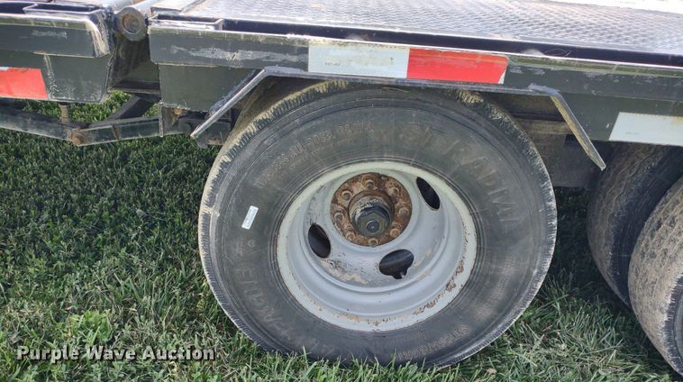 image for item DQ1755 2017 Load Trail  equipment trailer