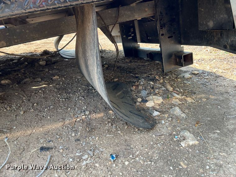 image for item DQ2083 CM Truck Beds 1510304  flatbed