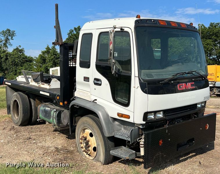 image for item DQ2085 2002 GMC T6500  flatbed truck