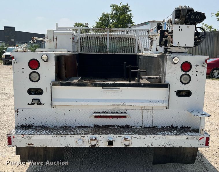 image for item DQ2110 2010 Ford F550  SuperCab utility / service truck