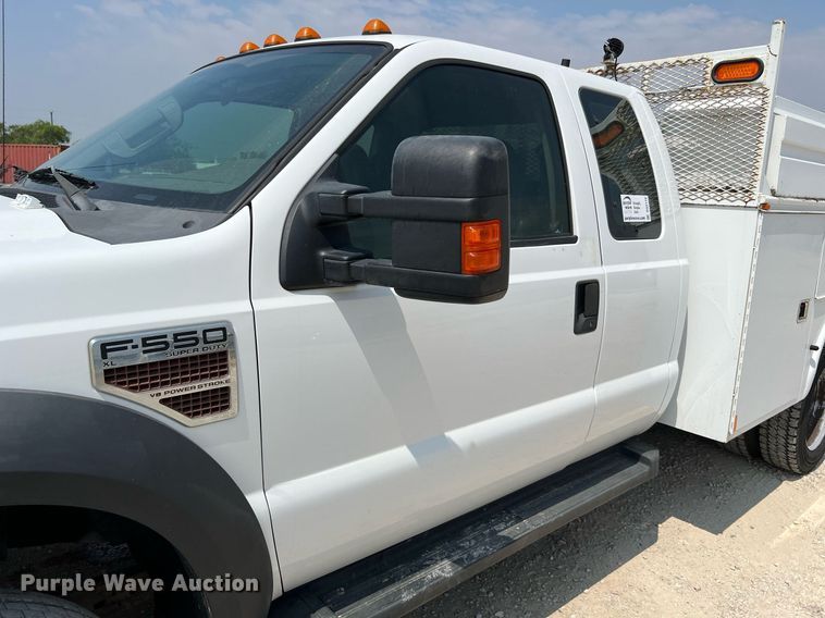 image for item DQ2110 2010 Ford F550  SuperCab utility / service truck