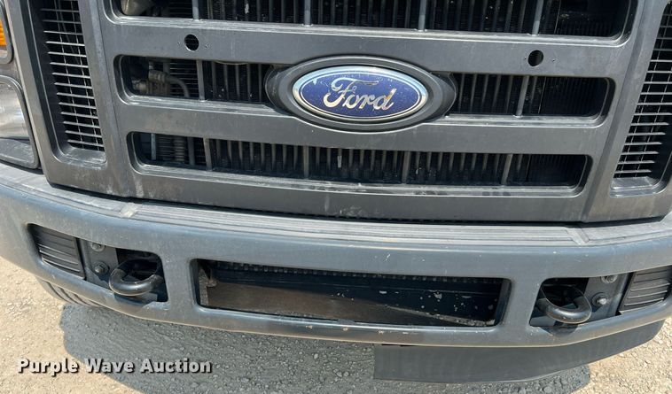image for item DQ2110 2010 Ford F550  SuperCab utility / service truck