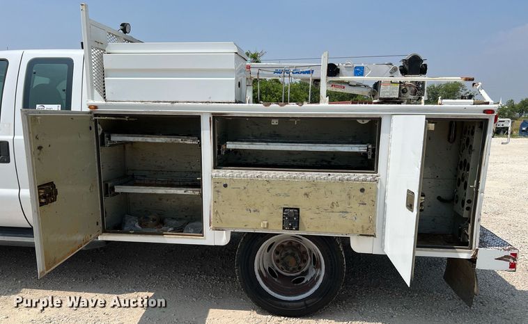 image for item DQ2110 2010 Ford F550  SuperCab utility / service truck