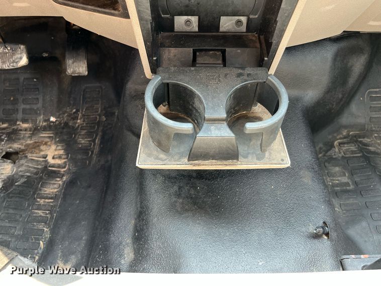 image for item DQ2110 2010 Ford F550  SuperCab utility / service truck