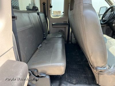 image for item DQ2110 2010 Ford F550  SuperCab utility / service truck