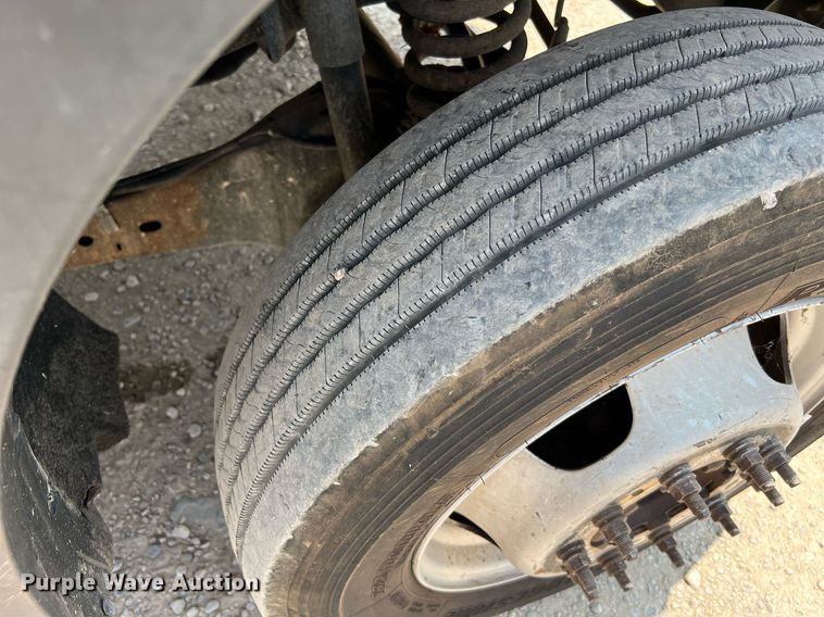 image for item DQ2110 2010 Ford F550  SuperCab utility / service truck