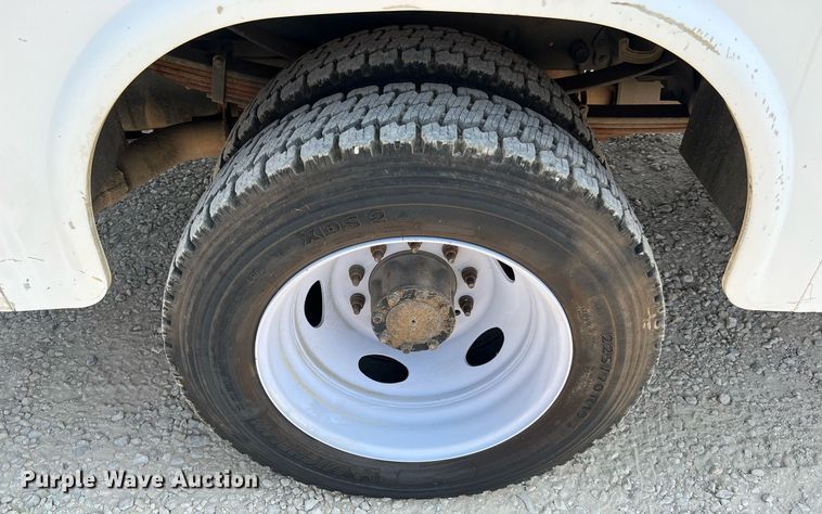 image for item DQ2110 2010 Ford F550  SuperCab utility / service truck