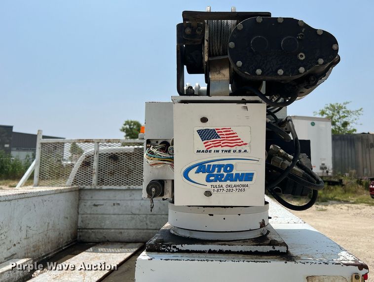 image for item DQ2111 2006 Ford F350 Super Duty  SuperCab utility / service truck