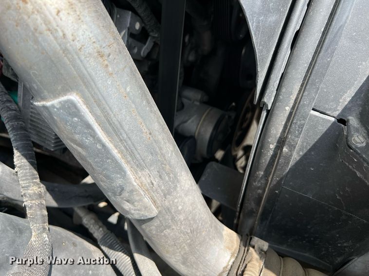 image for item DQ2111 2006 Ford F350 Super Duty  SuperCab utility / service truck