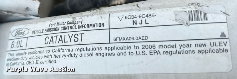 image for item DQ2111 2006 Ford F350 Super Duty  SuperCab utility / service truck