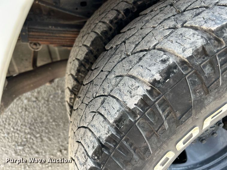 image for item DQ2111 2006 Ford F350 Super Duty  SuperCab utility / service truck