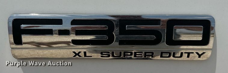 image for item DQ2111 2006 Ford F350 Super Duty  SuperCab utility / service truck
