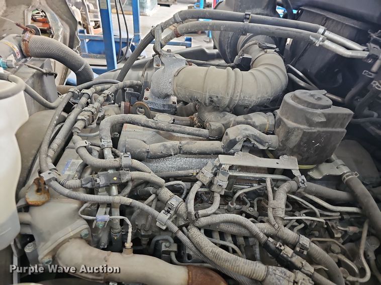 image for item DR3383 2020 Hino 268  truck cab and chassis