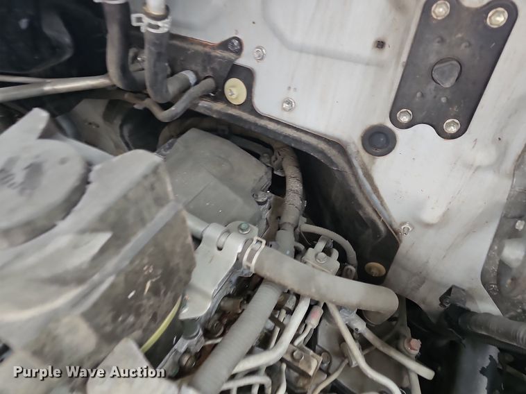 image for item DR3383 2020 Hino 268  truck cab and chassis