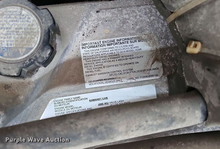 image for item DR3383 2020 Hino 268  truck cab and chassis