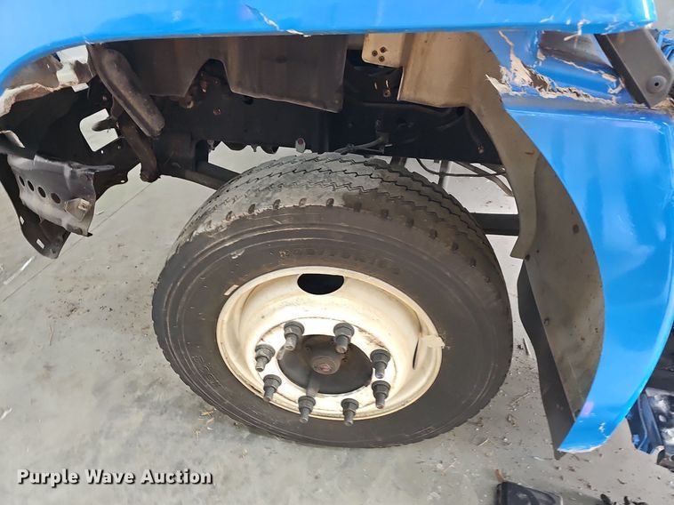 image for item DR3383 2020 Hino 268  truck cab and chassis