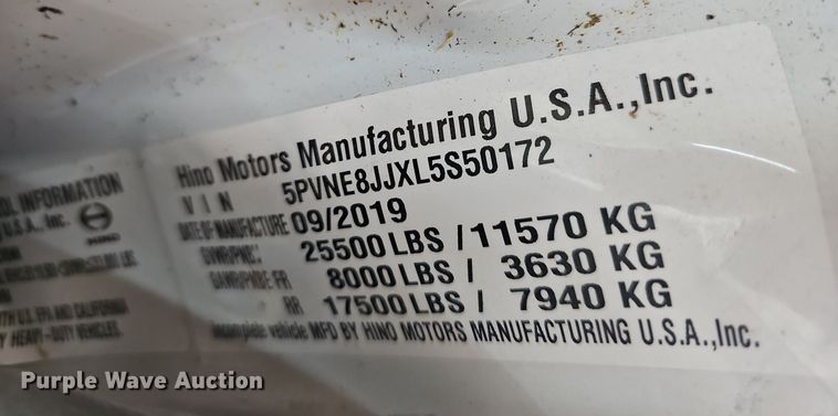 image for item DR3383 2020 Hino 268  truck cab and chassis