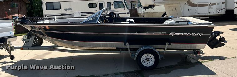 image for item DR4693 1990 Spectrum 18  boat