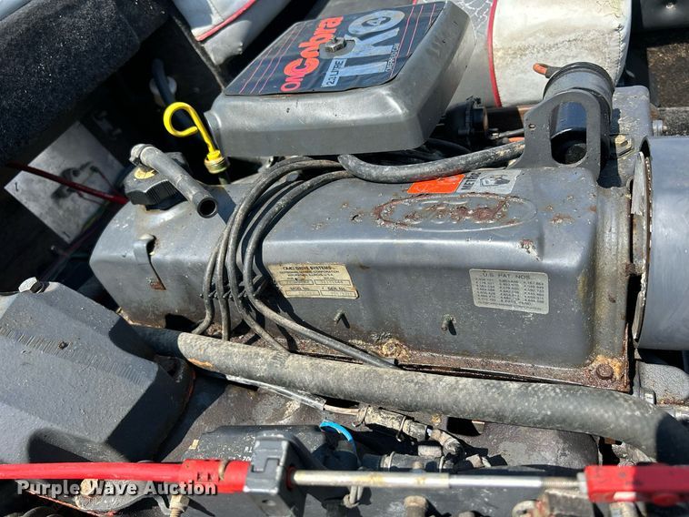 image for item DR4693 1990 Spectrum 18  boat