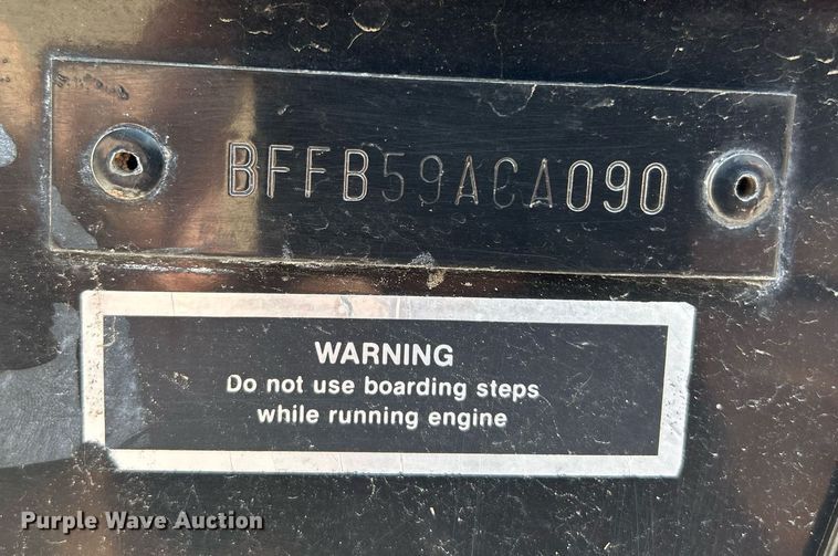 image for item DR4693 1990 Spectrum 18  boat