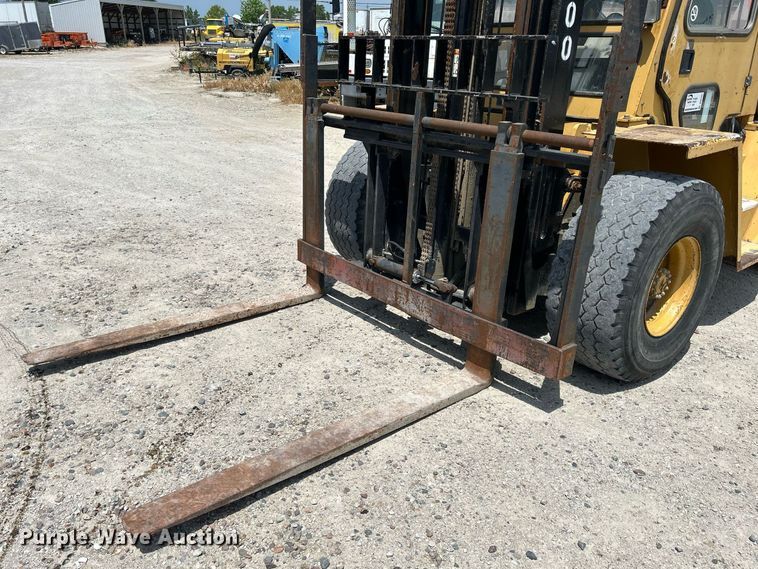 image for item DR4701 Eagle Picher R80  forklift