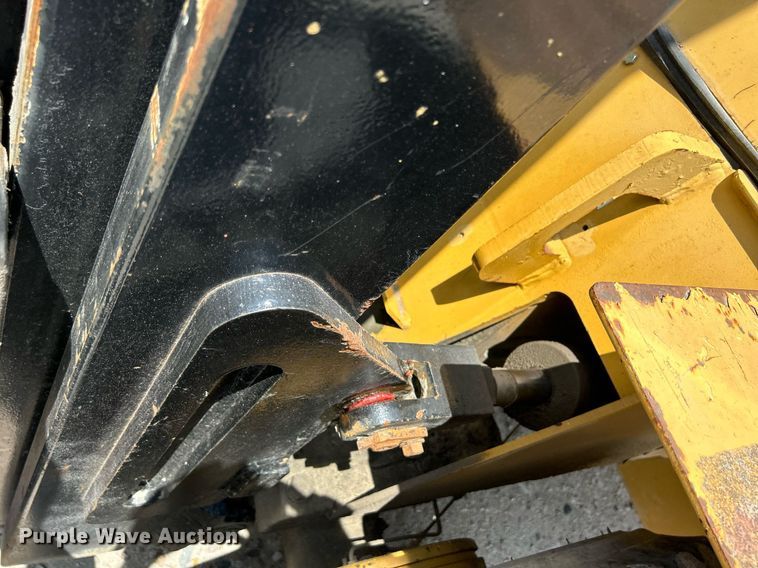 image for item DR4701 Eagle Picher R80  forklift