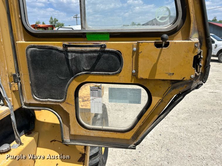 image for item DR4701 Eagle Picher R80  forklift