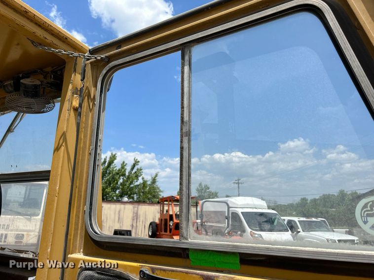 image for item DR4701 Eagle Picher R80  forklift