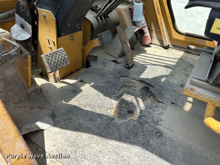 image for item DR4701 Eagle Picher R80  forklift