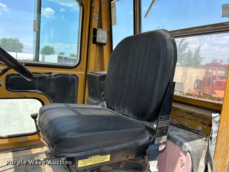 image for item DR4701 Eagle Picher R80  forklift