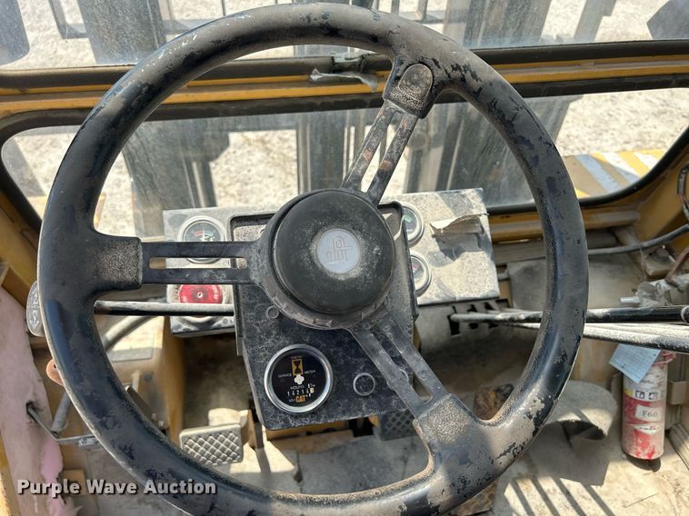 image for item DR4701 Eagle Picher R80  forklift