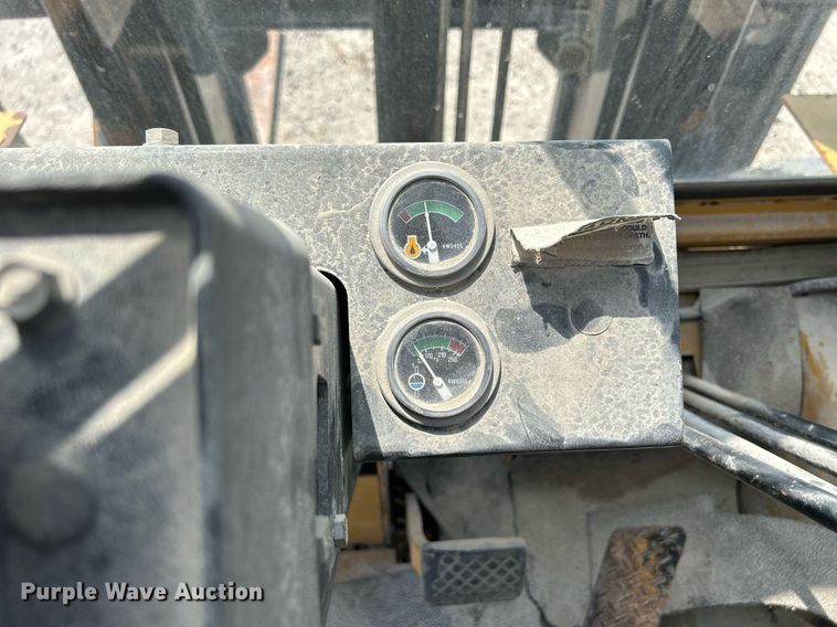 image for item DR4701 Eagle Picher R80  forklift