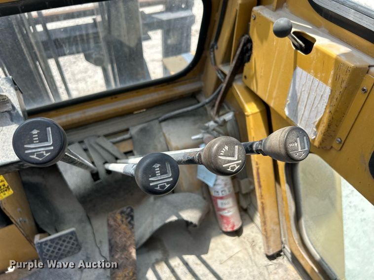 image for item DR4701 Eagle Picher R80  forklift