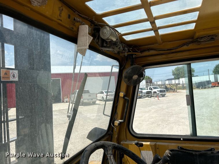 image for item DR4701 Eagle Picher R80  forklift