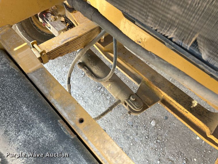 image for item DR4701 Eagle Picher R80  forklift