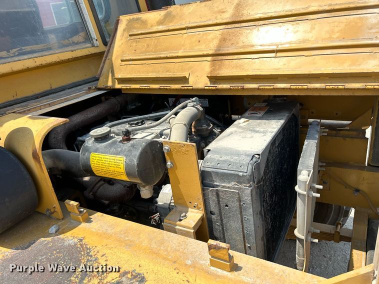 image for item DR4701 Eagle Picher R80  forklift