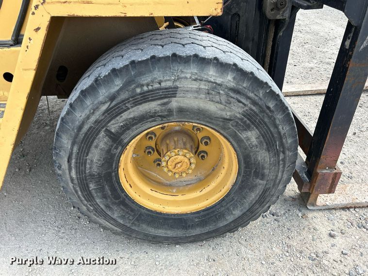 image for item DR4701 Eagle Picher R80  forklift