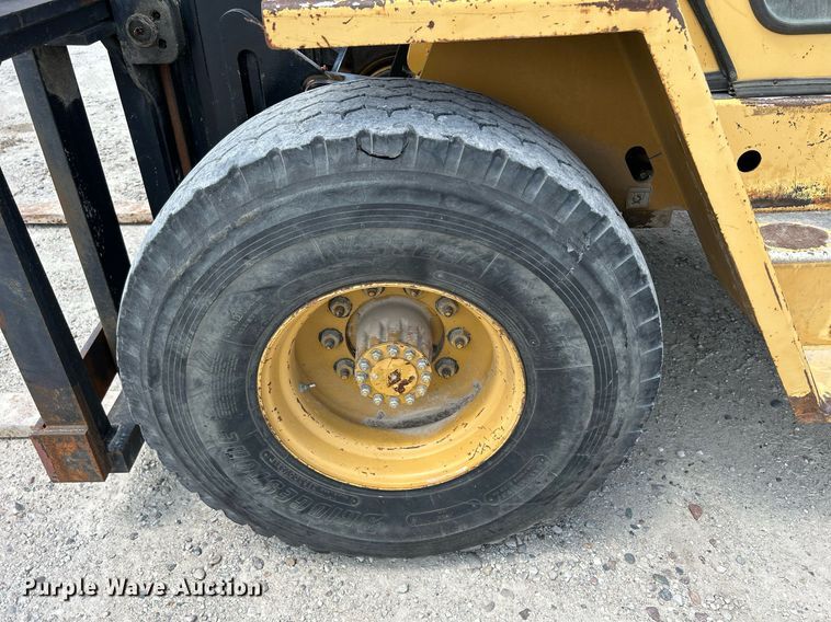 image for item DR4701 Eagle Picher R80  forklift