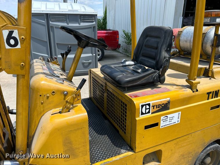 image for item DR4702 Caterpillar T120C  forklift