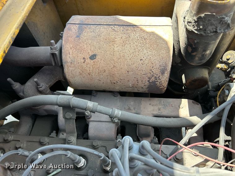 image for item DR4702 Caterpillar T120C  forklift