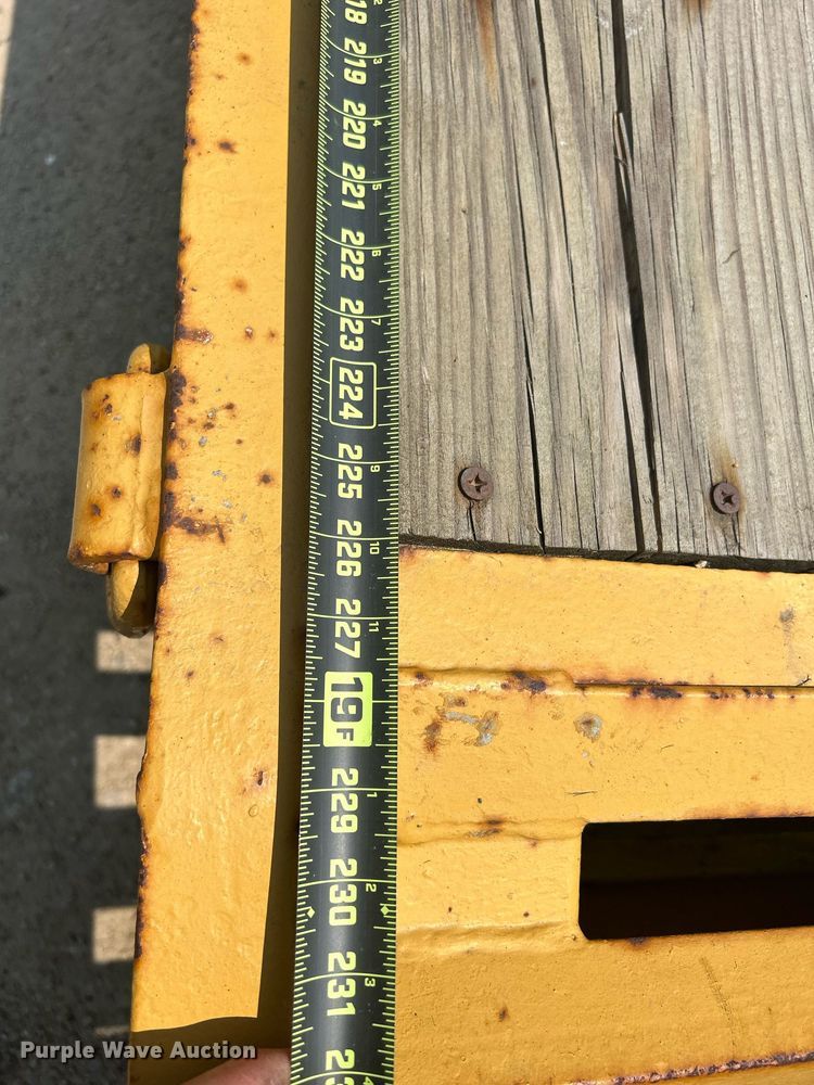 image for item DR4712 1992 Interstate 19X8TA  equipment trailer