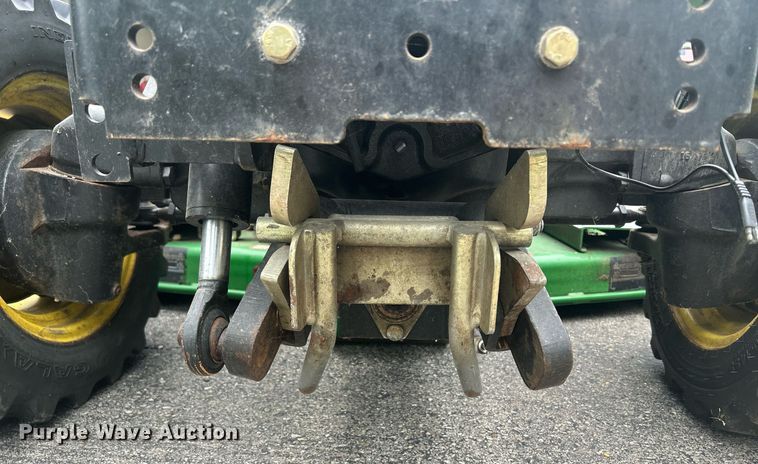 image for item DR4723 2012 John Deere 3520  MFWD tractor