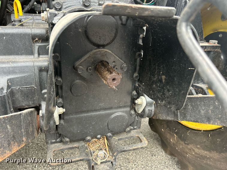 image for item DR4723 2012 John Deere 3520  MFWD tractor