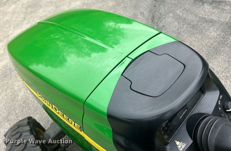 image for item DR4723 2012 John Deere 3520  MFWD tractor