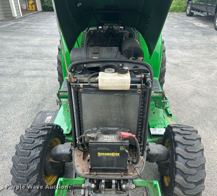 image for item DR4723 2012 John Deere 3520  MFWD tractor