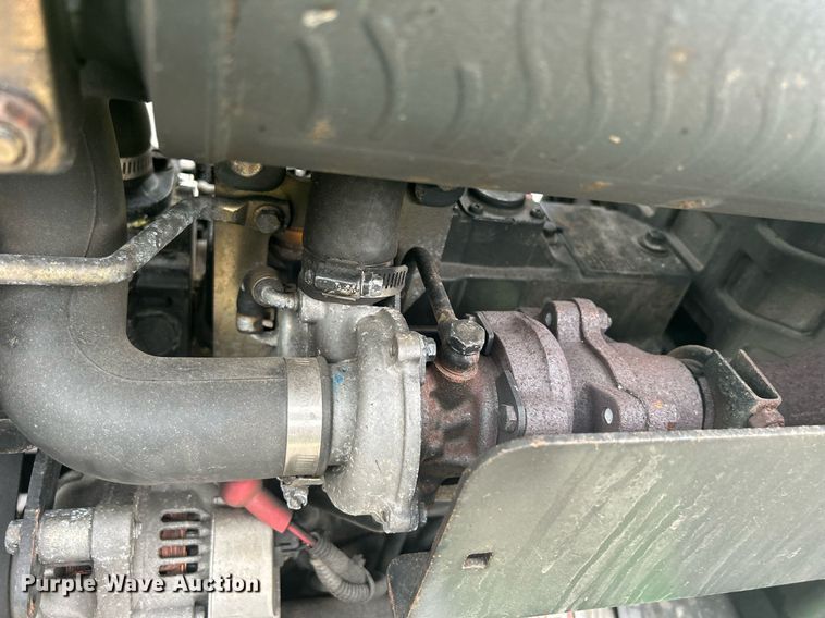 image for item DR4723 2012 John Deere 3520  MFWD tractor